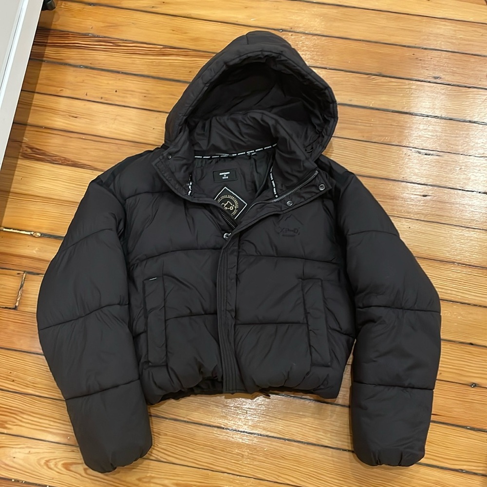 SUPERDRY XP-D+ cropped black puffer jacket